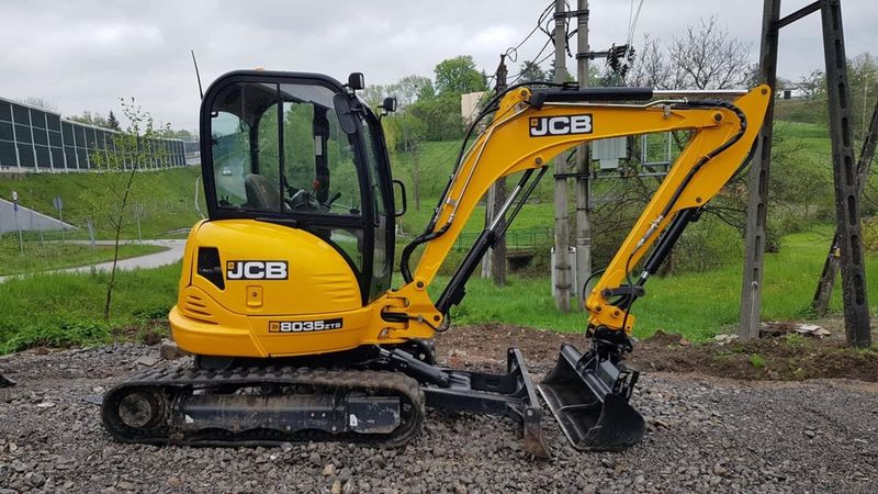 Koparka gąsienicowa JCB 3,7 t, usługi koparką Cieszyn